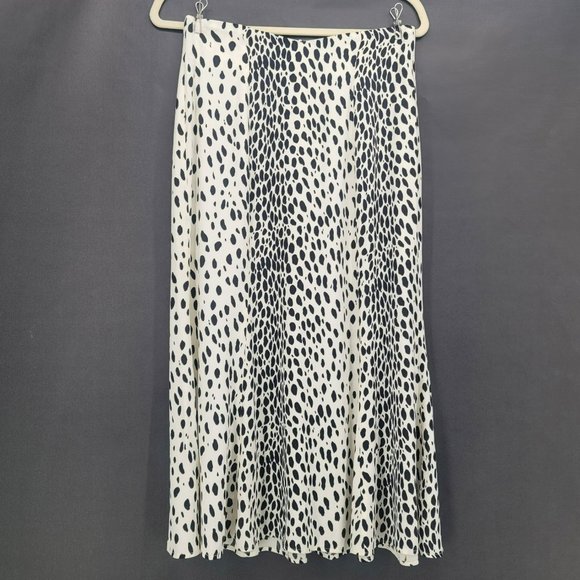 Reformation Dresses & Skirts - Reformation Animal Print Off-White Black Midi Skirt Womens 4